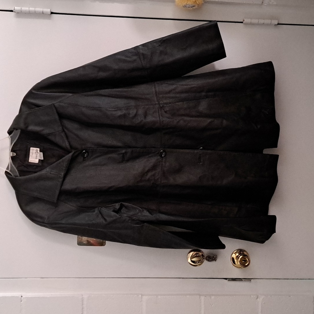 Black midlengh jacket sz 1X